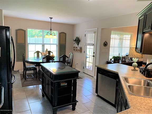 5th image of 6246 Asbury Pl