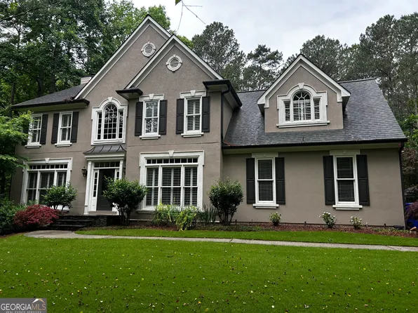 235 Stonehaven Dr, Fayetteville, GA 30215