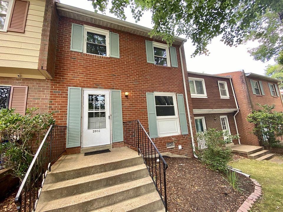 1st image of 3903 Breezy Ct