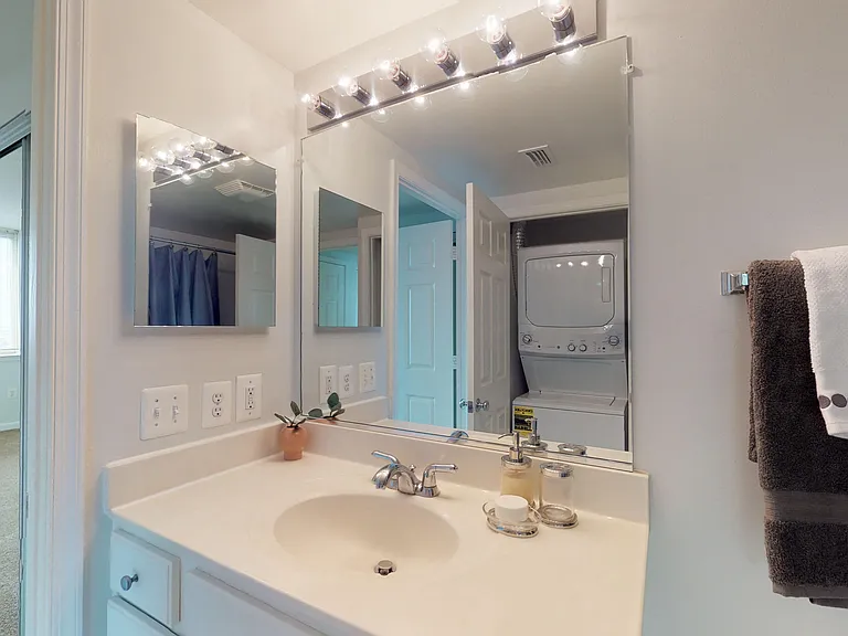 Ballston Place — Photo 25