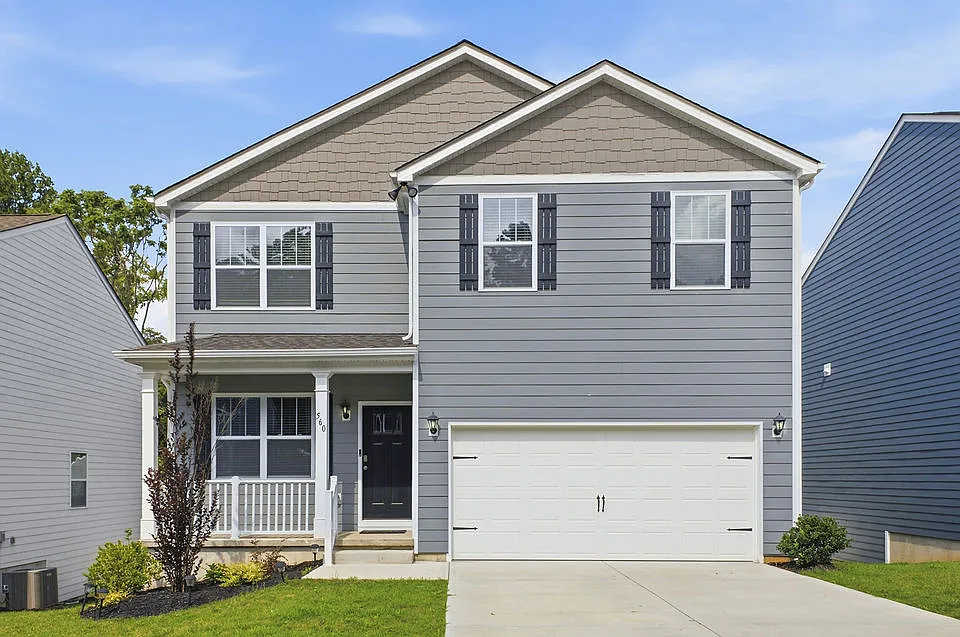 560 Country Oak Dr