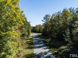 585 Ocoee Falls Dr, Chapel Hill, NC 27517
