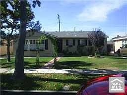 1st image of 2334 Larchmont Ave
