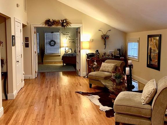 Dining area on Floorplan