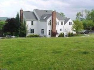 4 Woodfield Rd, Andover, NJ 07821