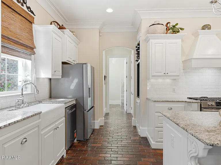 406 Harbor Bend Blvd — Photo 17
