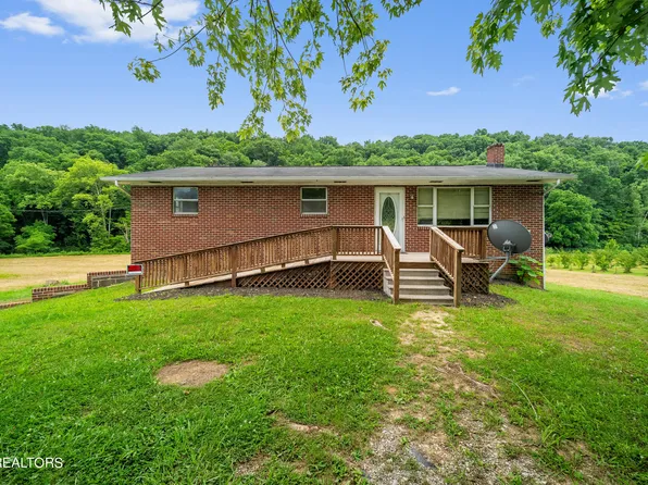 2597 Hinds Creek Rd, Heiskell, TN 37754