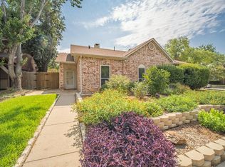 2902 Roxboro Rd, Euless, TX 76039