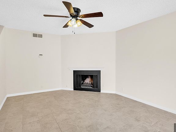 3rd image of 18411 Hatteras St Unit 243