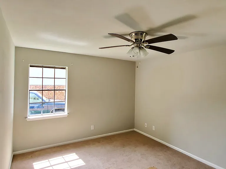 419 Willow Oak St — Photo 18