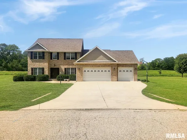 14005 N River Crest Dr, Chillicothe, IL 61523