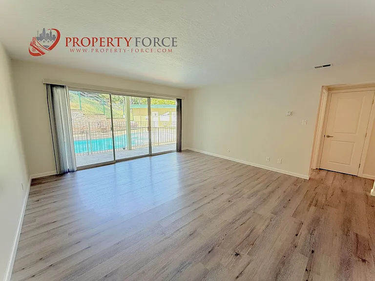 15 Mulberry Ct — Photo 28