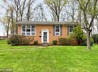 7913 Harwood Pl, Springfield, VA 22152