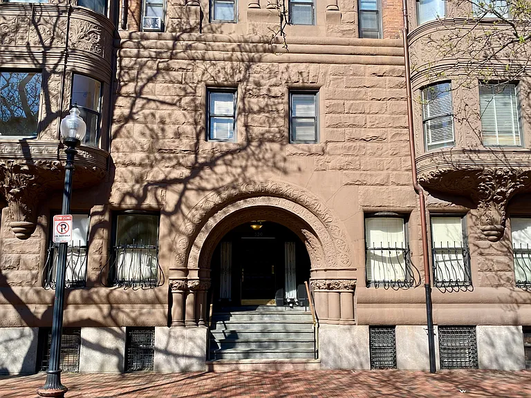 330 Dartmouth St #4S — Photo 13