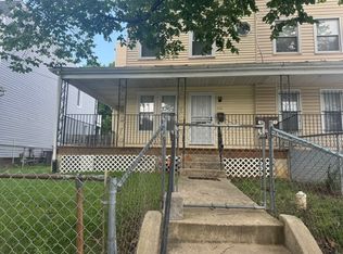 914 Savannah St SE, Washington, DC 20032
