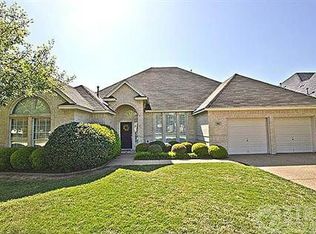 7016 Briercliff Ct, Fort Worth, TX 76132