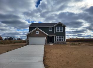 9470 Snow Valley Dr SE, Alto, MI 49302