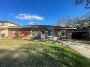 6944 Sutton Dr, Baton Rouge, LA 70812