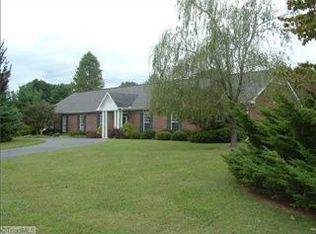921 Riverbend Dr, Bermuda Run, NC 27006