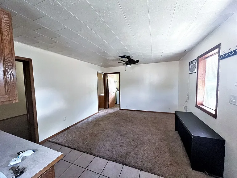 421 E 9th Ave — Photo 2