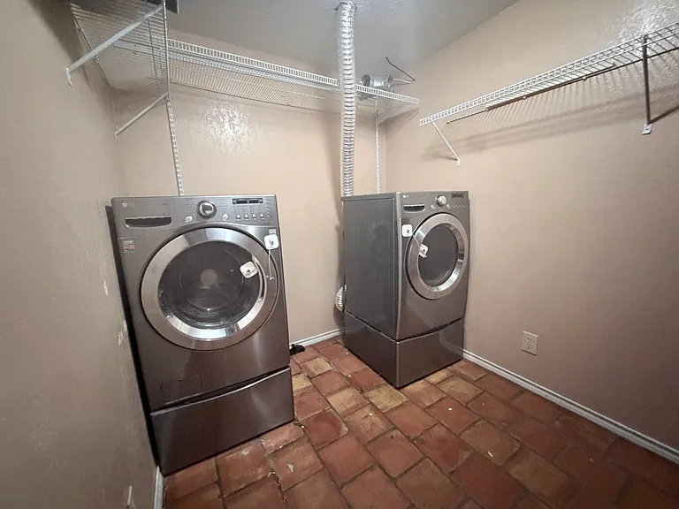 811 Furman Ave — Photo 13