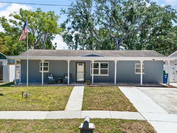 9653 Golden Grove St, Seminole, FL 33772