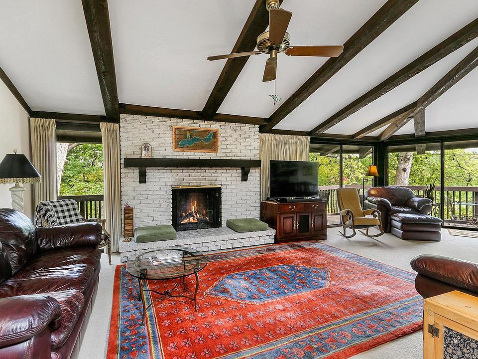 1st image of 810 Aspen DRIVE #B3