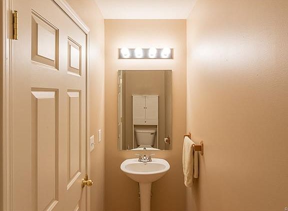 4th image of 7182 Magnolia Ln #1