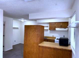 218 Vassar Dr SE UNIT C, Albuquerque, NM 87106
