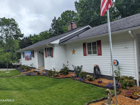 106 Orange Ln, Oak Ridge, TN 37830