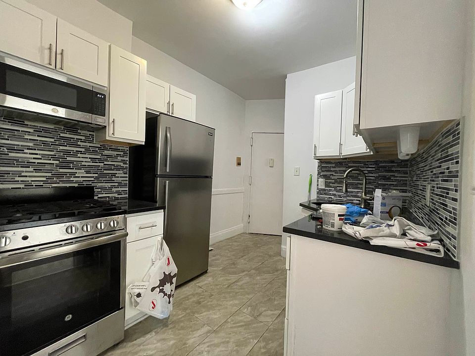1st image of 226 E 83rd St APT 26