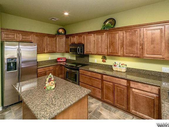 4th image of 9649 PEBBLE Drive