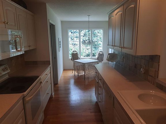 2nd image of 5643 Cortland Cir