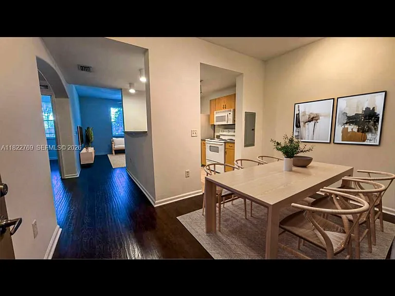 533 NE 3rd Ave #547 — Photo 11