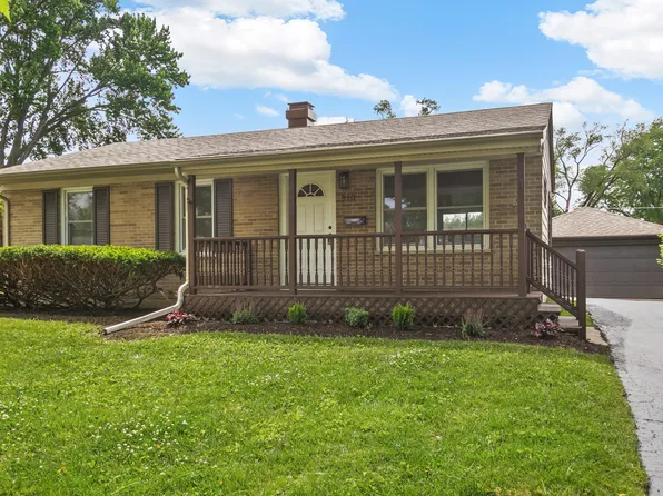 310 Rosewood Ave, Buffalo Grove, IL 60089