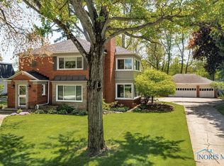 3935 Hillandale Rd, Toledo, OH 43607