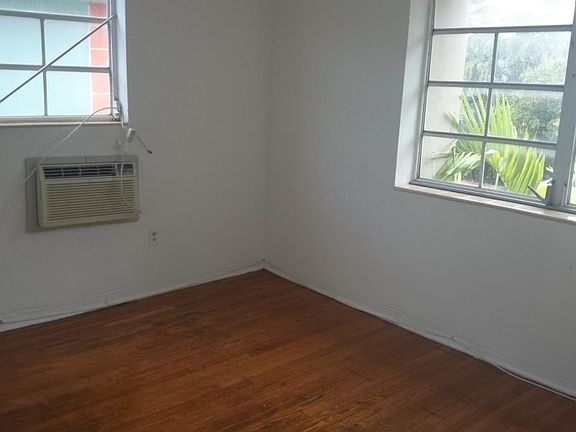 5th image of 1110 Euclid Ave APT 7