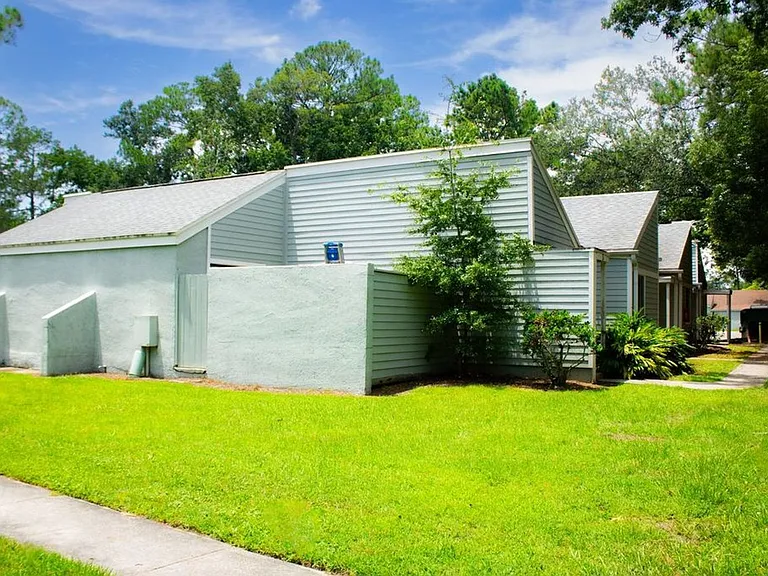 Welcome to Villa Pines at Baymeadows! — Photo 15