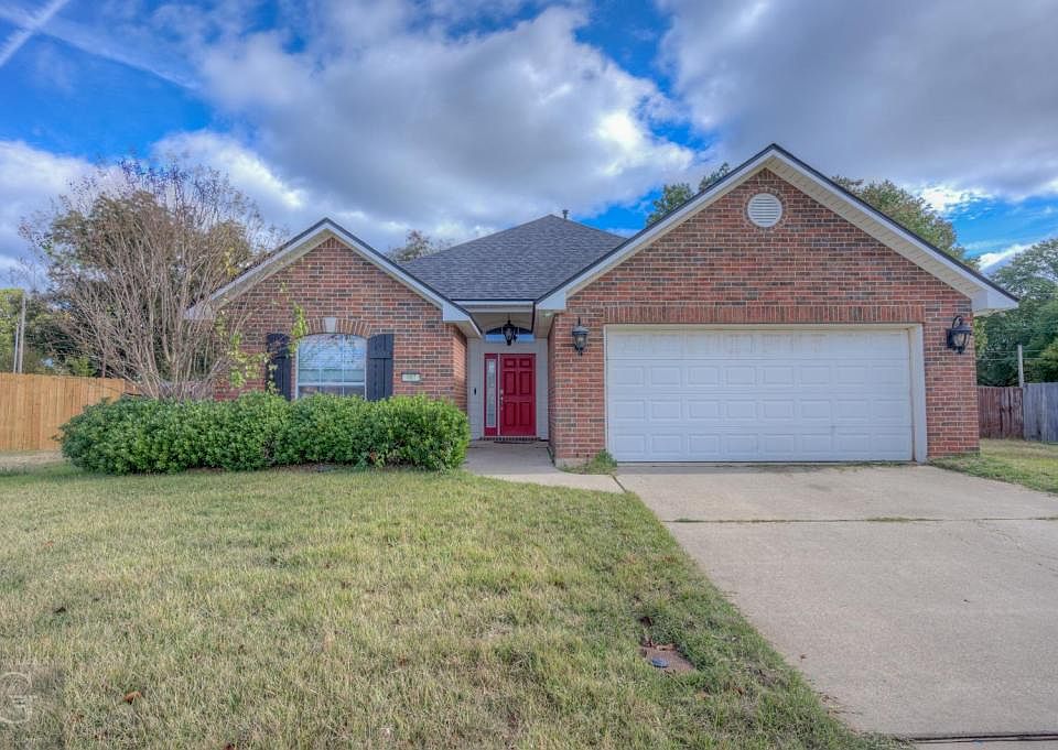 1st image of 407 Whitefield Ct