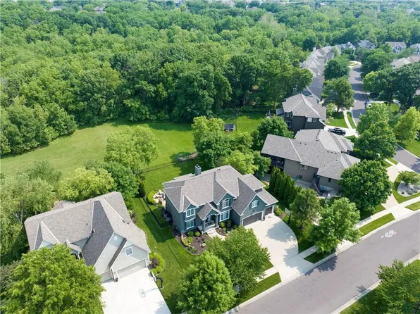 12349 Westgate St, Overland Park, KS 66213