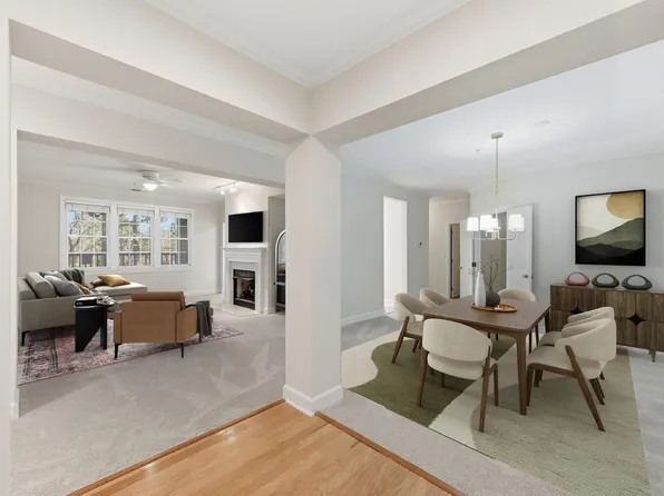 116 Northbrook Dr APT 204, Raleigh, NC 27609