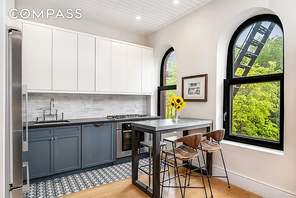 Sold by Compass | media 2