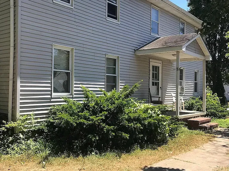 1086 Kings Hwy #2 — Photo 9