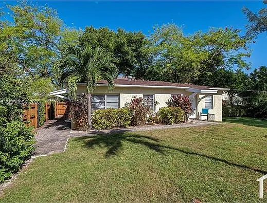 1 bed, 600 sqft, $1,750 — Photo 2