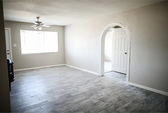1801 E Southern Ave — Photo 20