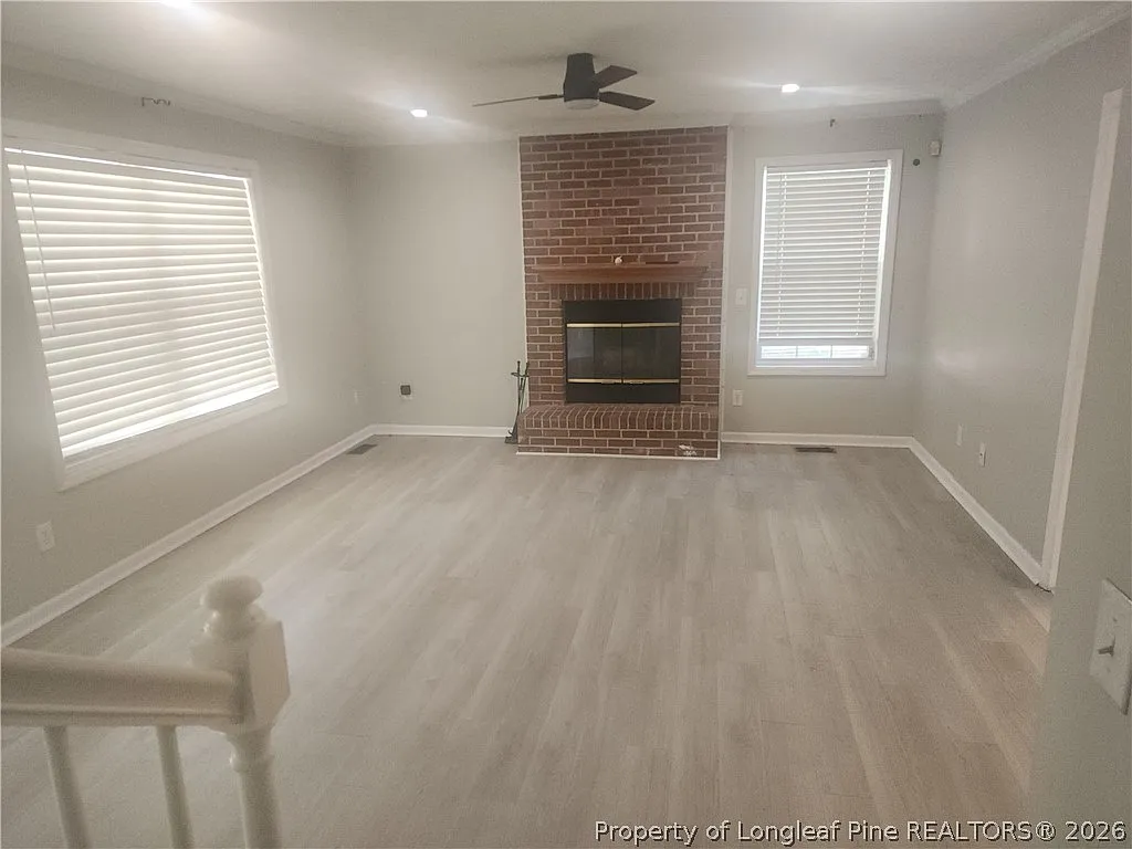 3 bed, 2.5 bath, 1496 sqft, $1,900 — Photo 2