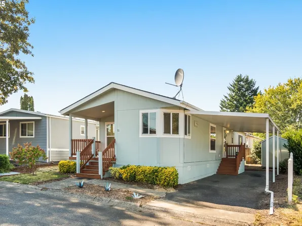 21100 NE Sandy Blvd Unit 76, Fairview, OR 97024