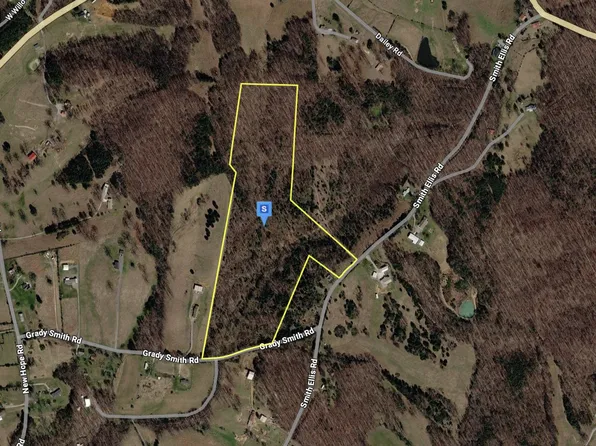 215 Grady Smith Rd, Hilham, TN 38568