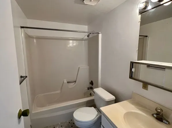 Ridley Creek Views Apartments, 1000 Macdade Blvd APT B-25, Chester, PA 19013