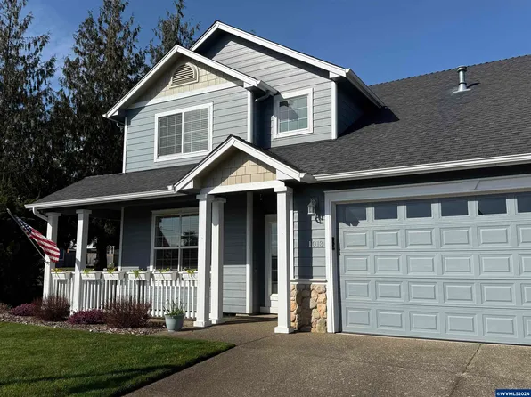 1013 NE Pine View Dr, Sublimity, OR 97385